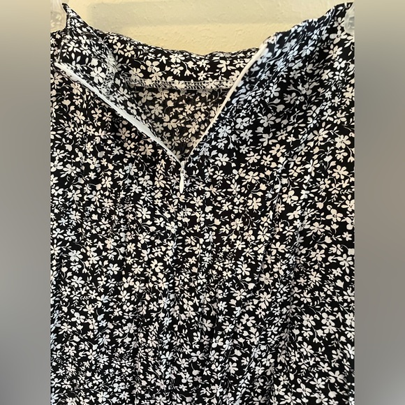 Floral skirt with slit - Picture 5 of 6